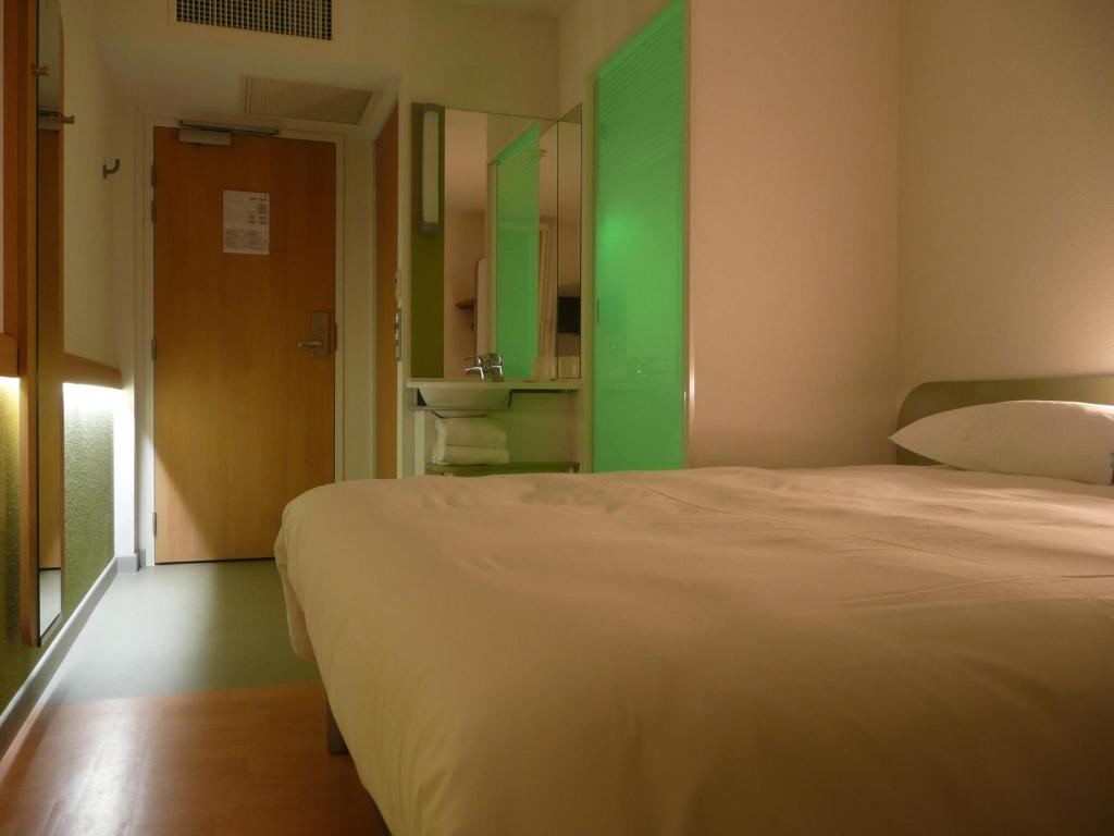 Postel nebo postele na pokoji v ubytování ibis budget Ajaccio