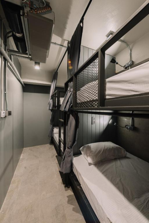 Bed & Bike Hostel - 10