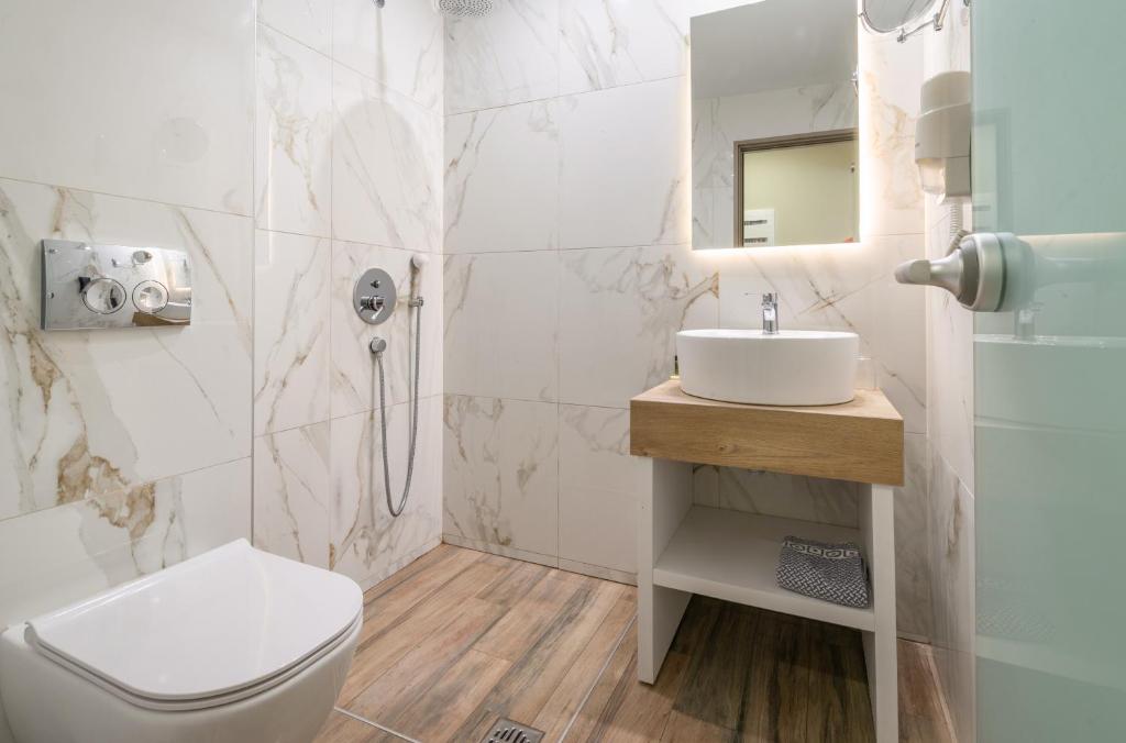 Poseidon Hotel Sea Resort - 11