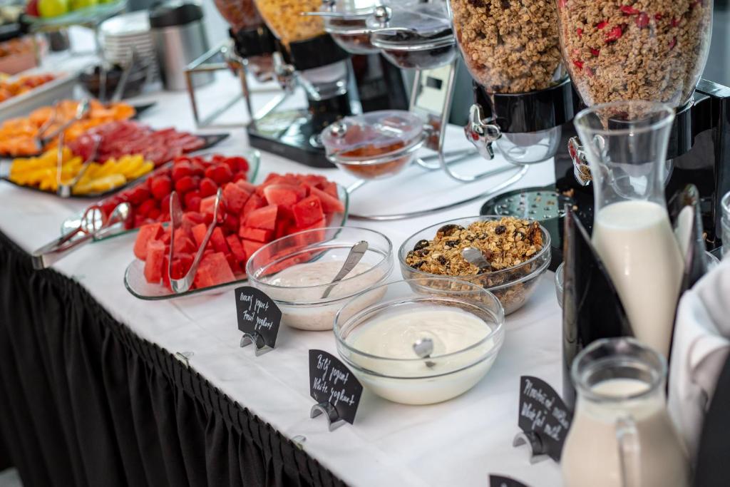 Dancing House - Tancící dum hotel - Resim 25