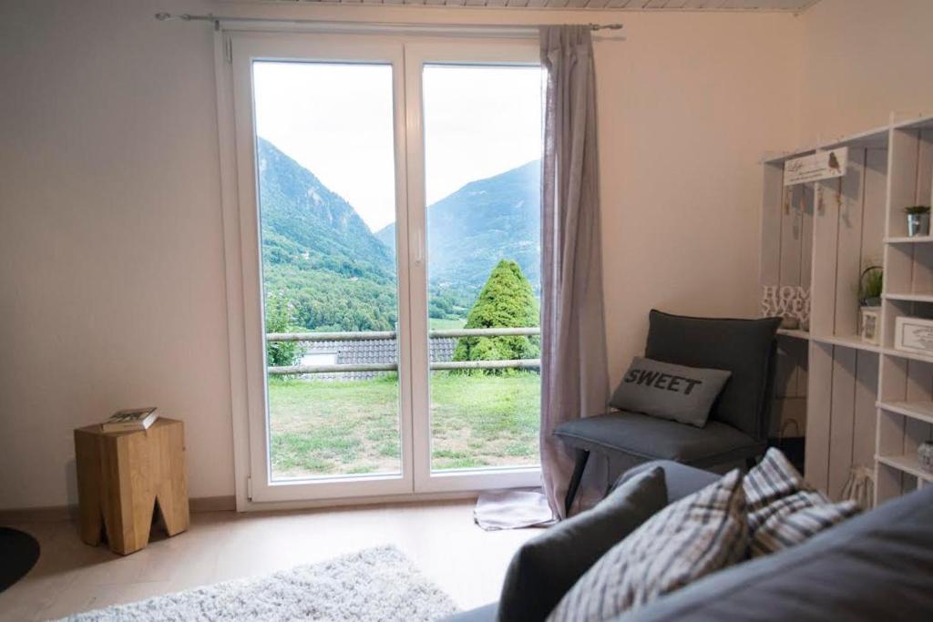 Fotografie z fotogalerie ubytování Modern charme studio in Chalet v destinaci Ponto Valentino