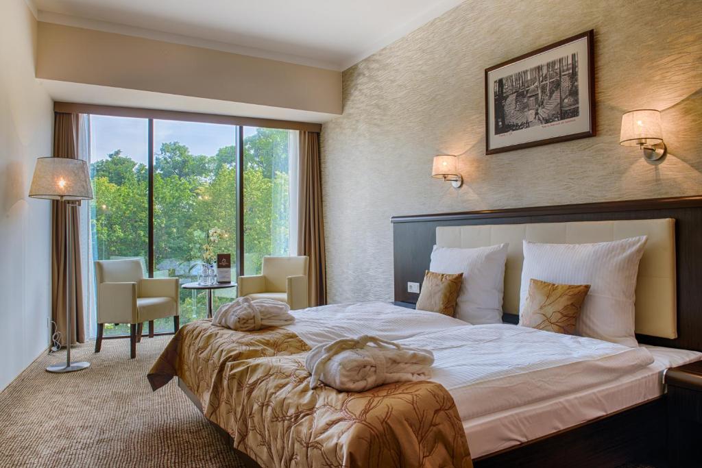 Hotel Trzebnica - Superior Single Room