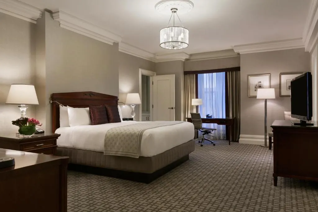 One-Bedroom King Suite with View