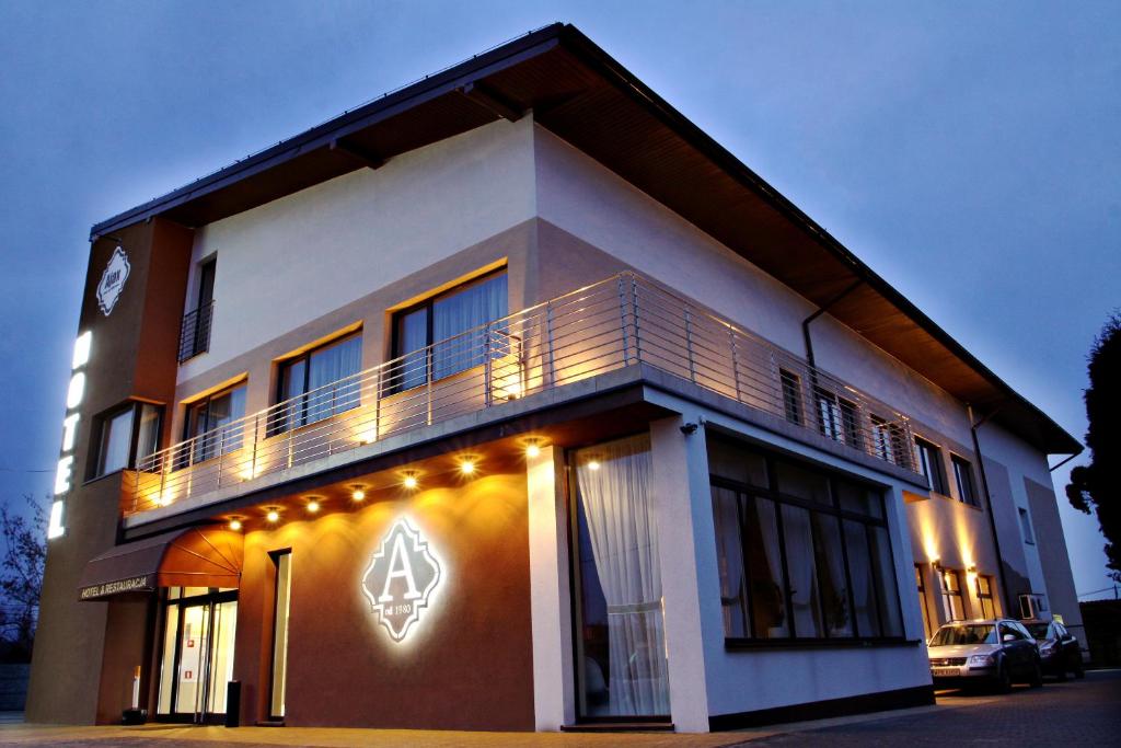 Budova, kde se hotel nachází