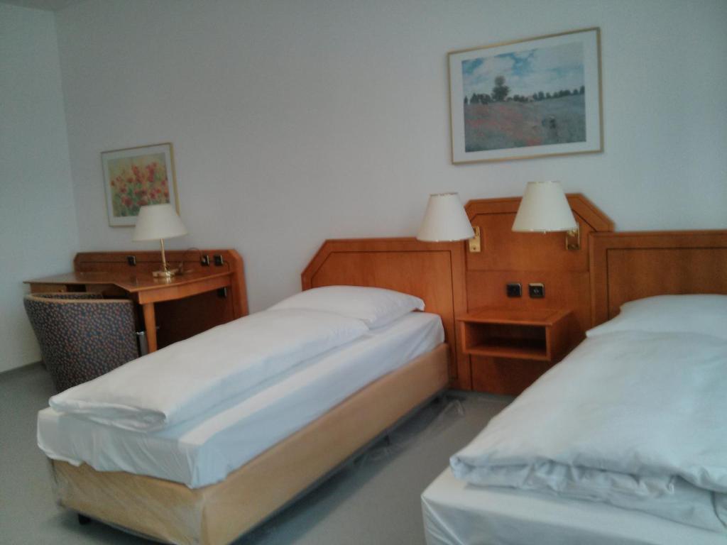 Willy Hotel Frankfurt - Resim 15