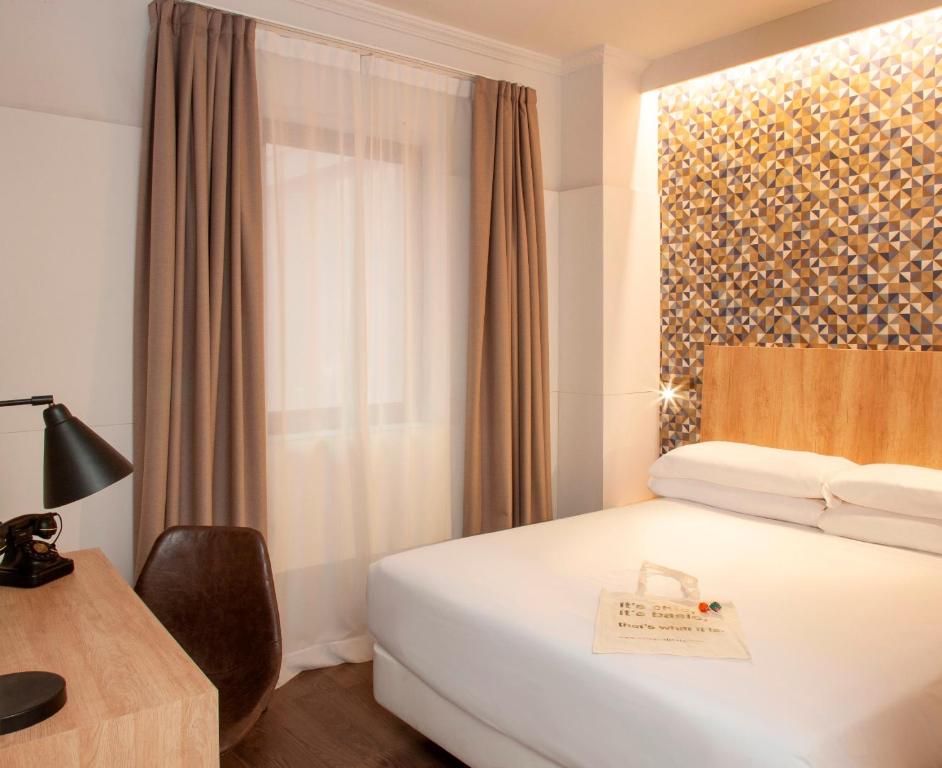 
Double Interior Room
