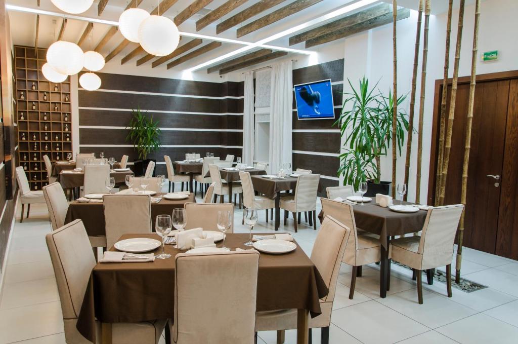 Ресторан в Tsunami Spa Hotel с элегантным интерьером