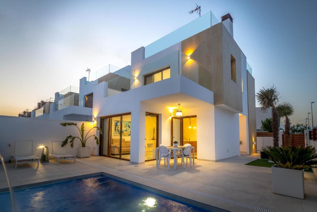 Booking.com: Chalet Espanhouse Tekla , Pilar de la Horadada ...