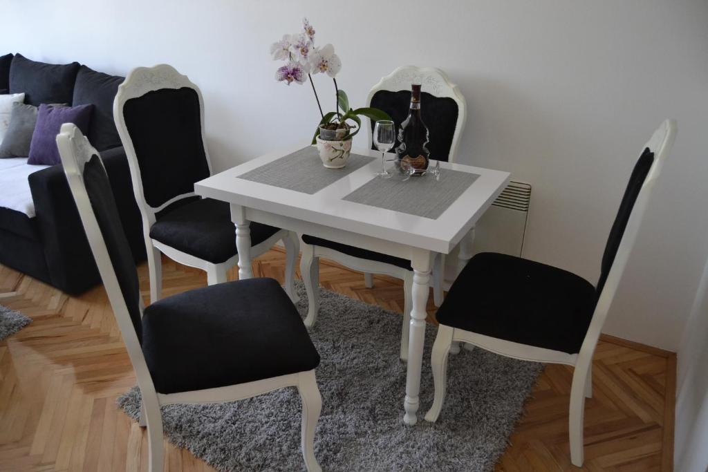 Apartman Rada - Apartamento Con Balcón