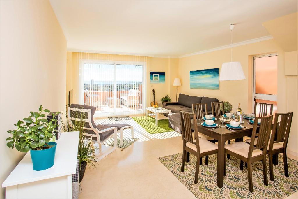 Fotografie z fotogalerie ubytování R16 Jans penthouse with amazing views v destinaci Marbella