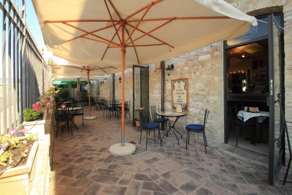 Restaurace v ubytování Hotel Windsor Savoia