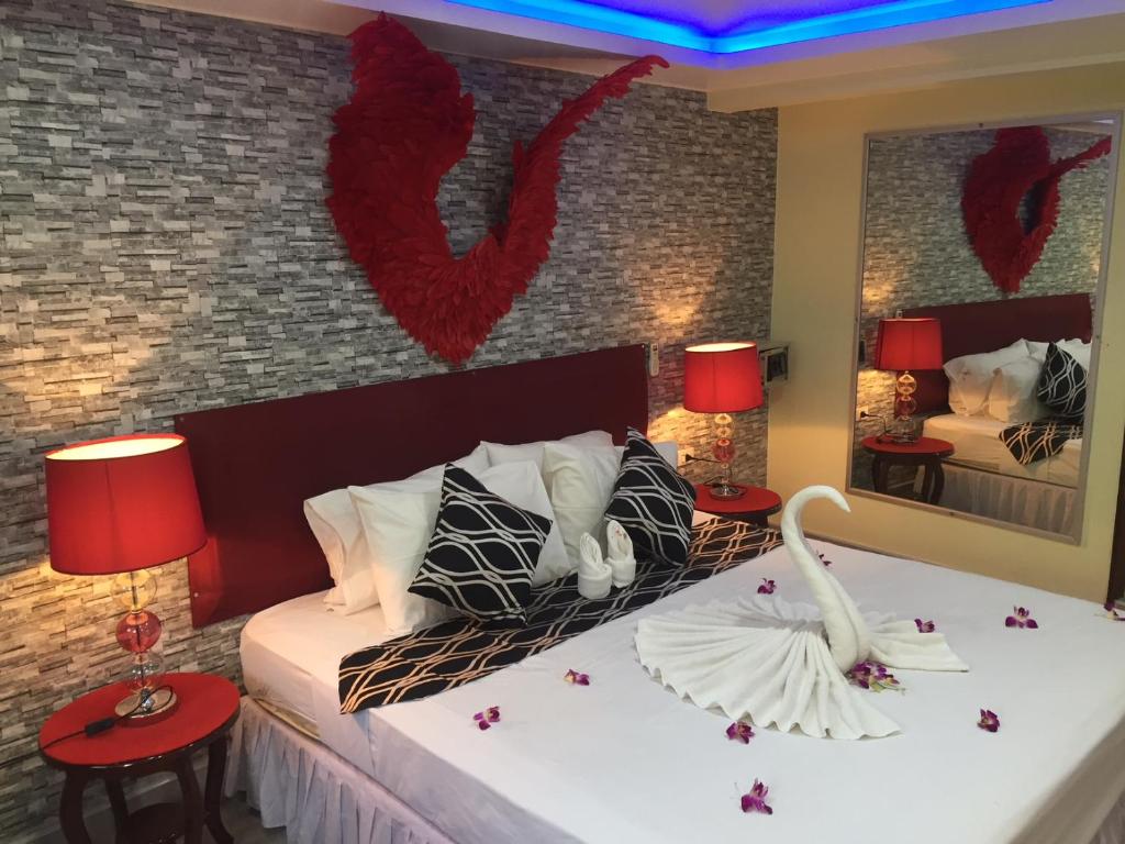 Fong Kaew and Baan Nang Fa Guesthouse - 4