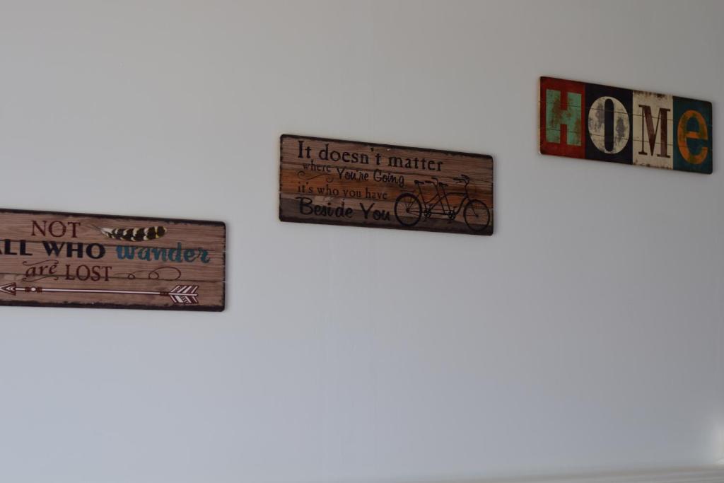 Certifikát, hodnocení, plakát nebo jiný dokument vystavený v ubytování the beachhouse