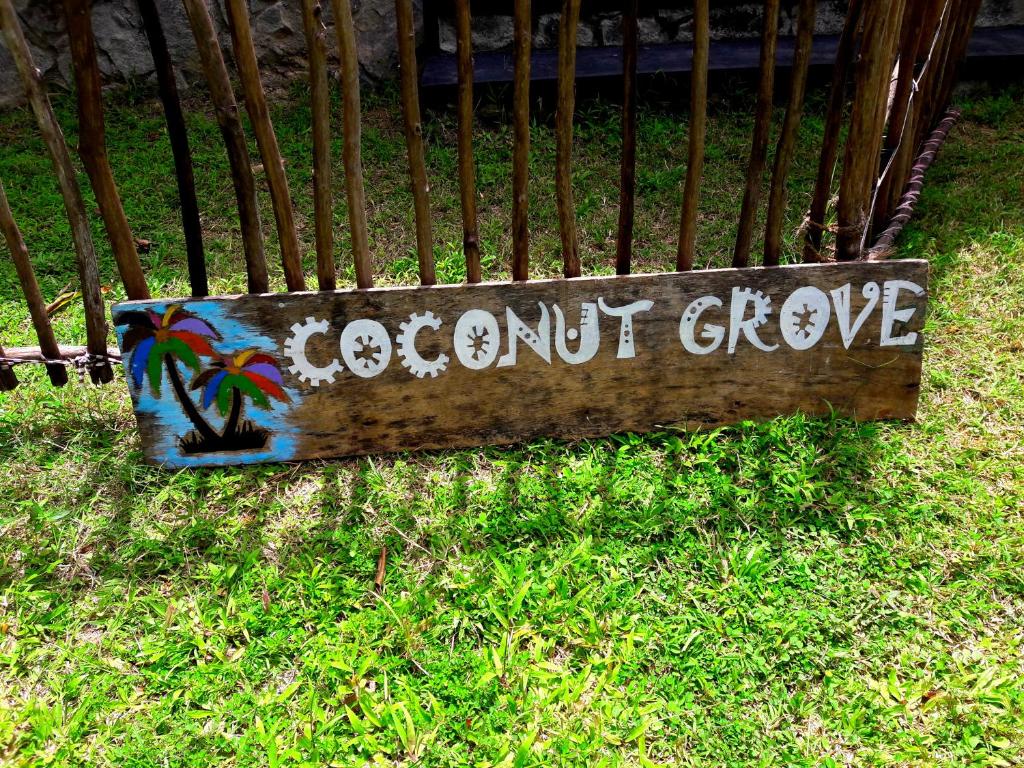 Zahrada ubytování Coconut Grove - Midigama