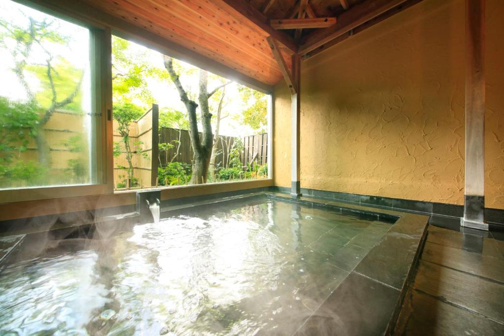 Bazén v ubytování Hakone Fuga (Adult Only) nebo v jeho okolí
