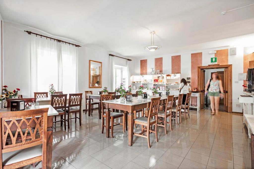 Restaurace v ubytování Albergo Rondò