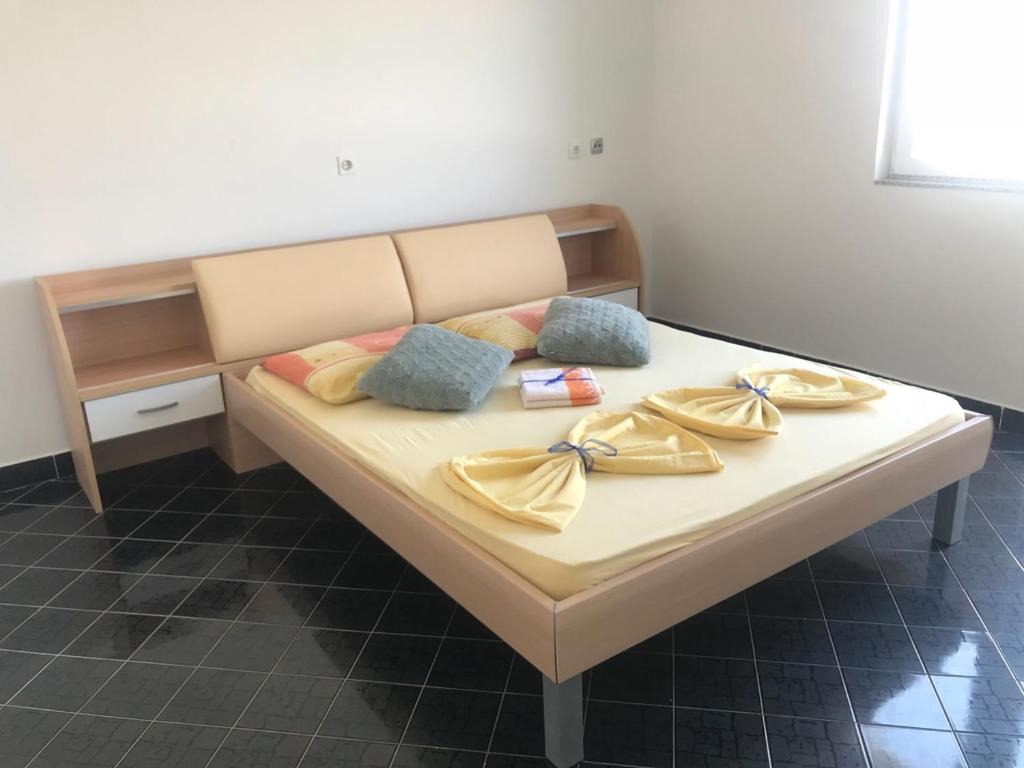 Posteľ alebo postele v izbe v ubytovaní Apartments Anton