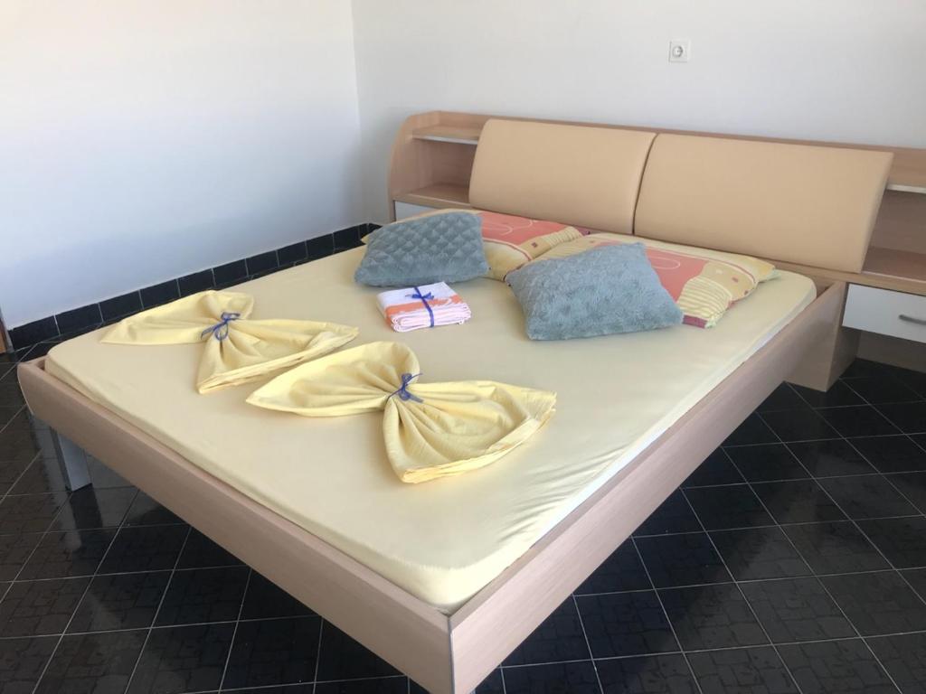 Posteľ alebo postele v izbe v ubytovaní Apartments Anton