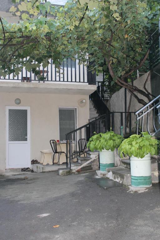 Edifici on està situat l'hostal o pensió