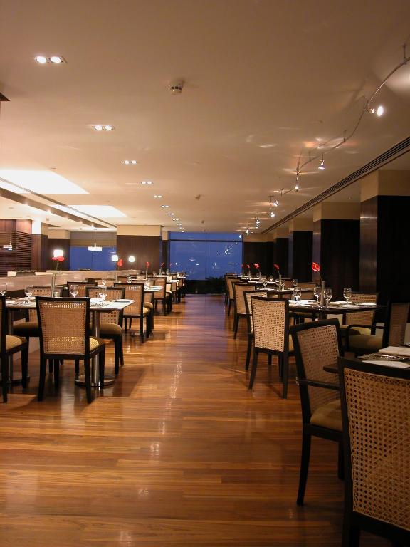 Restaurace v ubytování Taj Lands End
