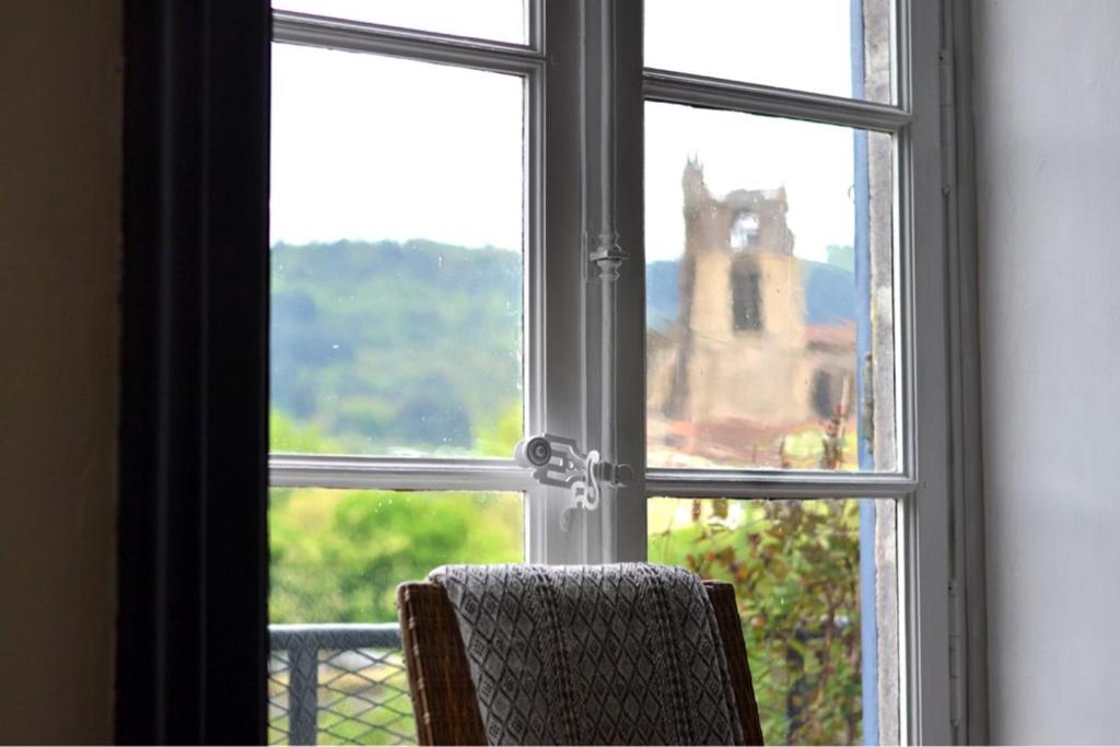 Fotografie z fotogalerie ubytování Maison CHA-RI-VA-RI v destinaci Lavoûte-Chilhac