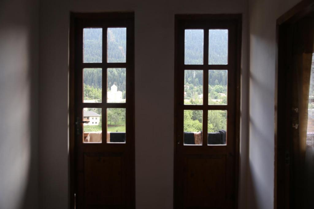 Fotografie z fotogalerie ubytování N&N Guest House v destinaci Mestia