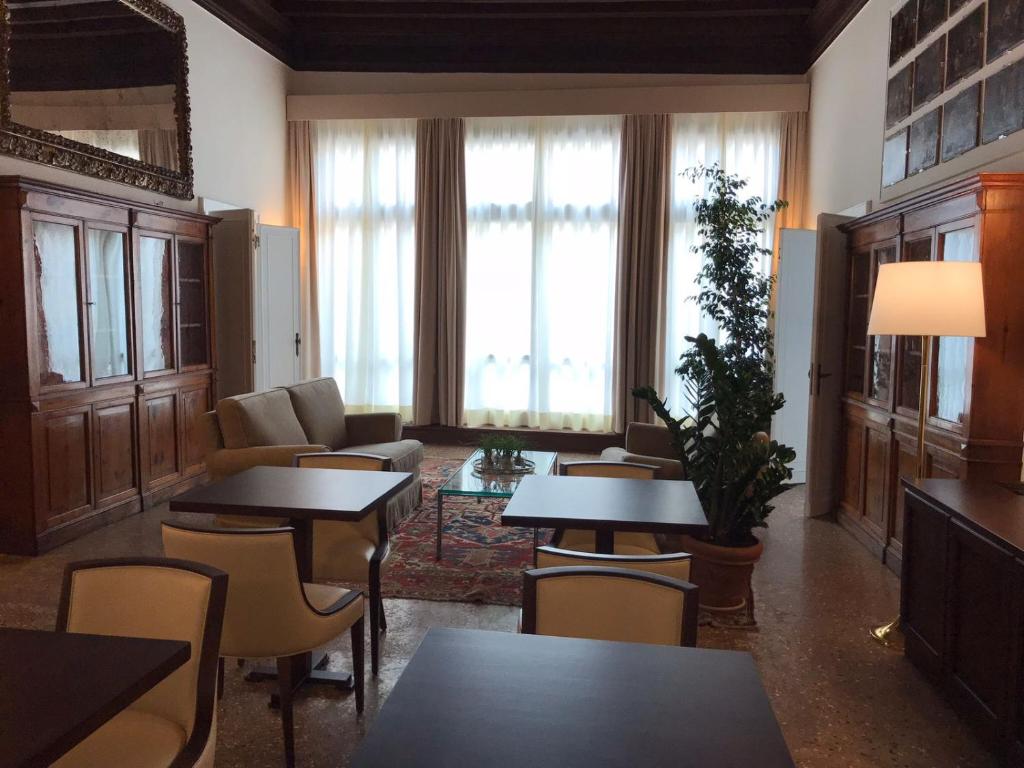 Posedenie v ubytovaní Suites alla Maddalena