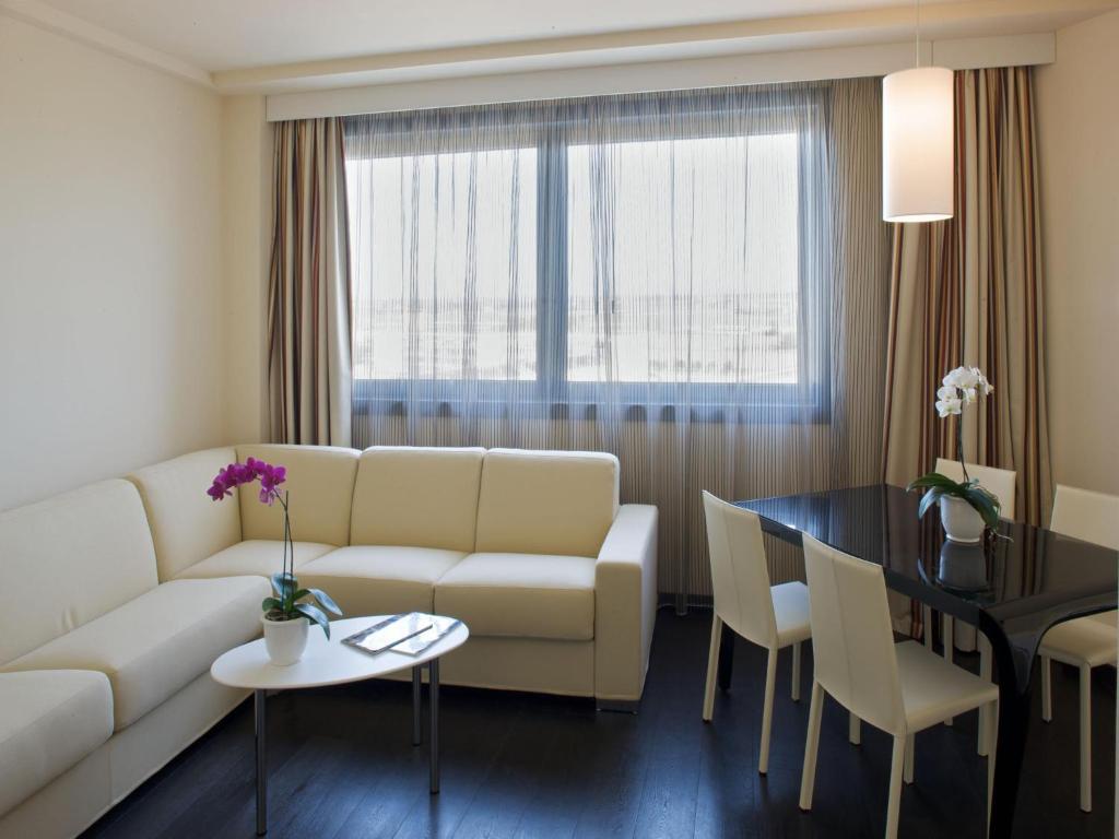 Posedenie v ubytovaní Grand Hotel Mattei