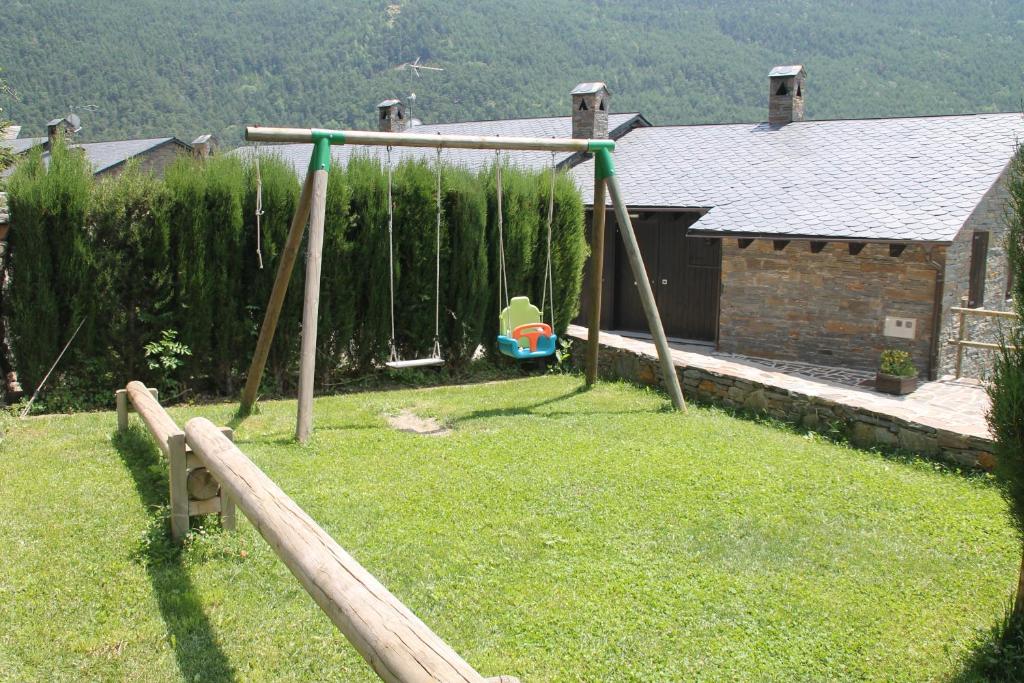 Zona de juegos infantil en Can Bonada