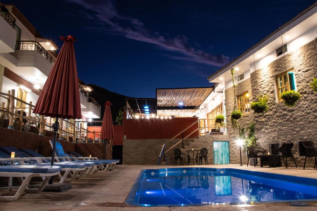 Bazén v ubytování Hotel Villa Jazmin nebo v jeho okolí