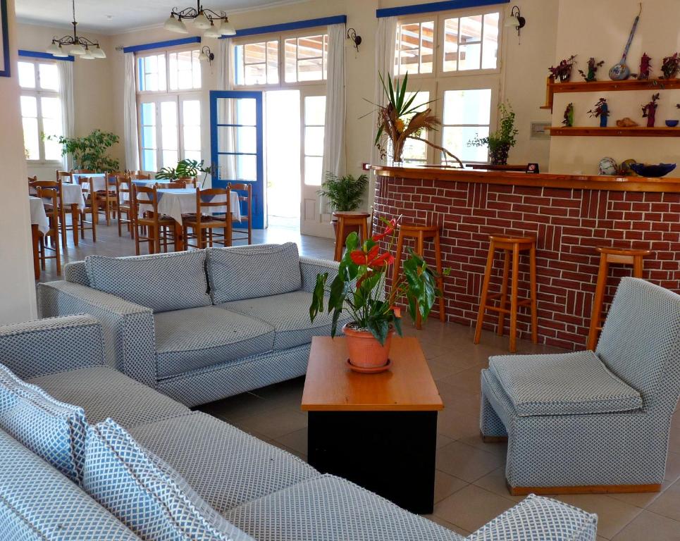 Posezení v ubytování Orama Hotel