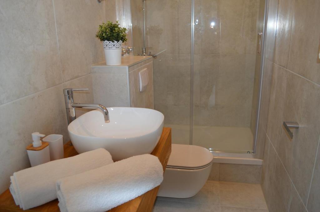 Studios & Apartments Porto - 17