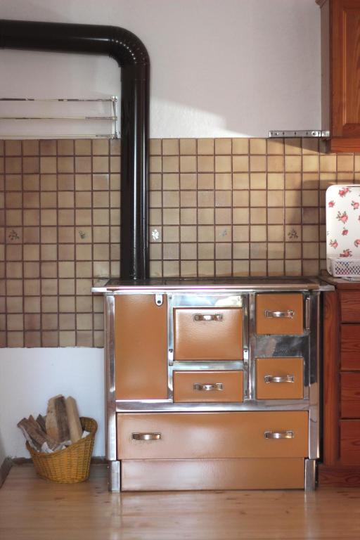 Kuchyň nebo kuchyňský kout v ubytování Ferienwohnung im Mühlviertler Panorama Vierseithof