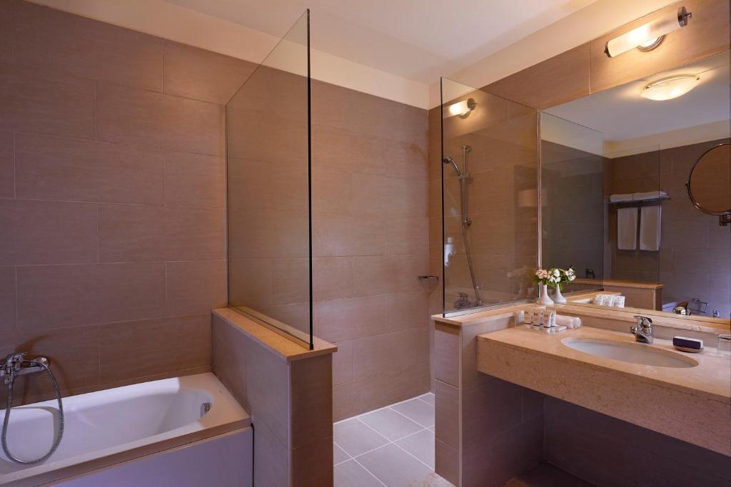 JAZ Elite Crystal, Almaza Bay - 2