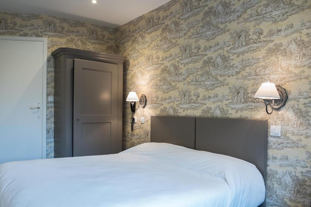 Logis Hôtel Auberge du Port des Roches - Comfort-driepersoonskamer