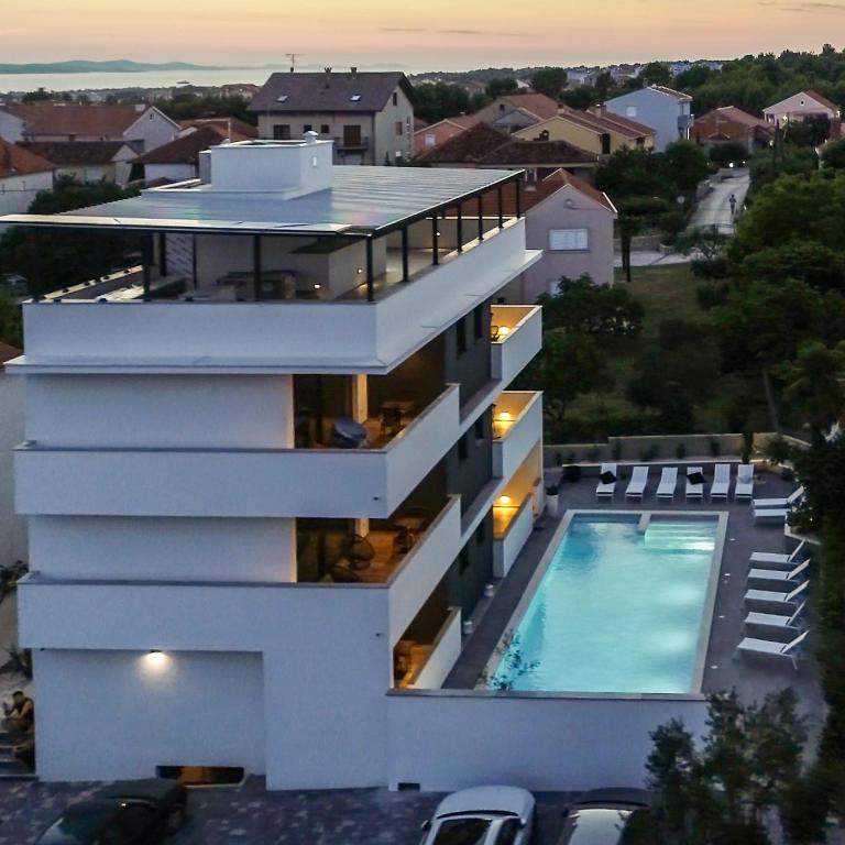 Bazén v ubytovaní Mirabilis Residence alebo v jeho blízkosti