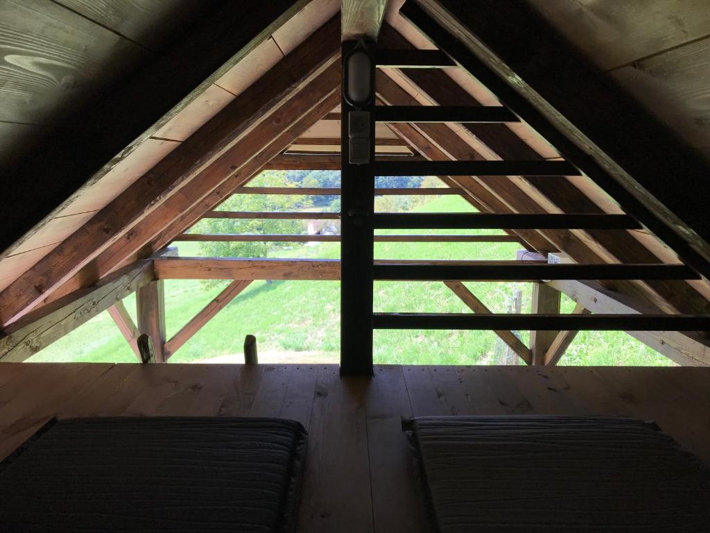 Fotografie z fotogalerie ubytování Wooden hut at tourist farm Artisek v destinaci Štore