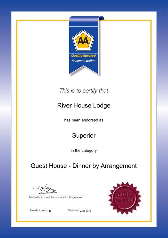 Certifikát, hodnocení, plakát nebo jiný dokument vystavený v ubytování River House Lodge