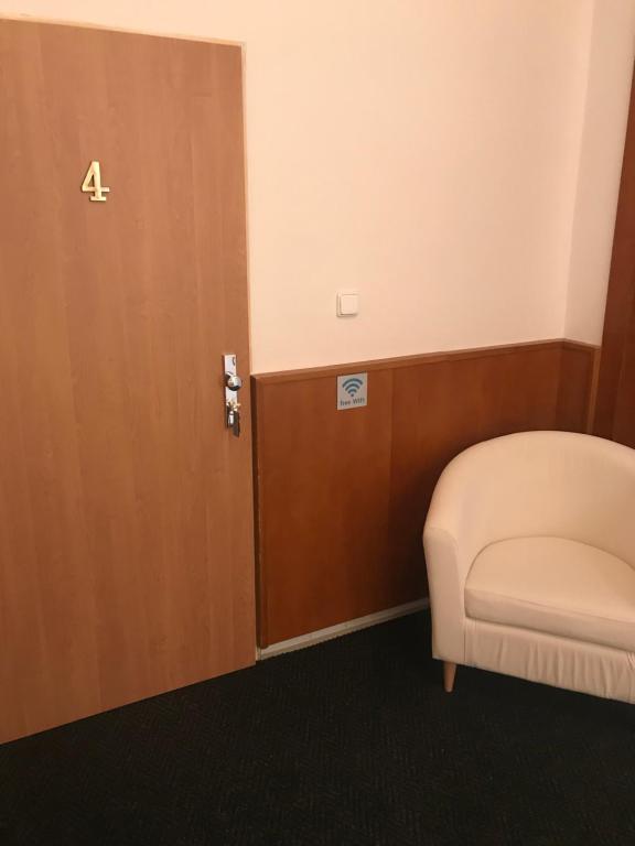 Łóżko lub łóżka w pokoju w obiekcie DNM Inn