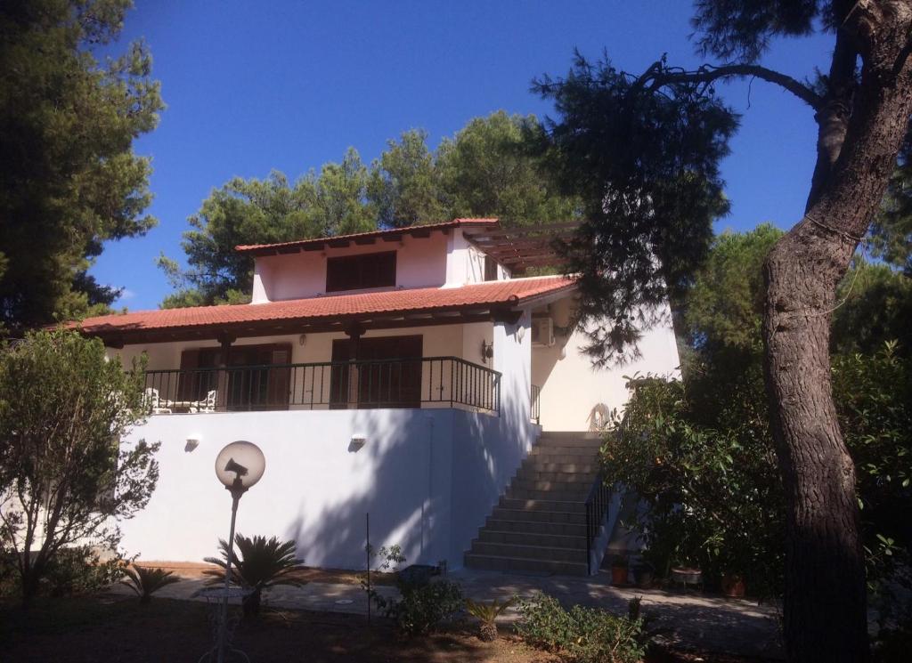 The building in which A villát is located