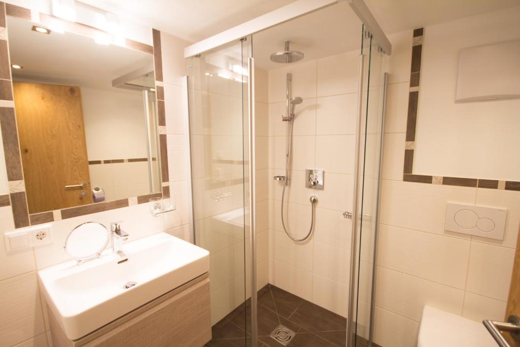 A bathroom at Haus Scheuerer
