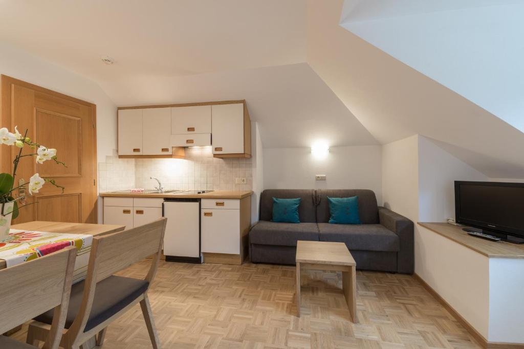 Kuchyň nebo kuchyňský kout v ubytování Residence Edelweiss
