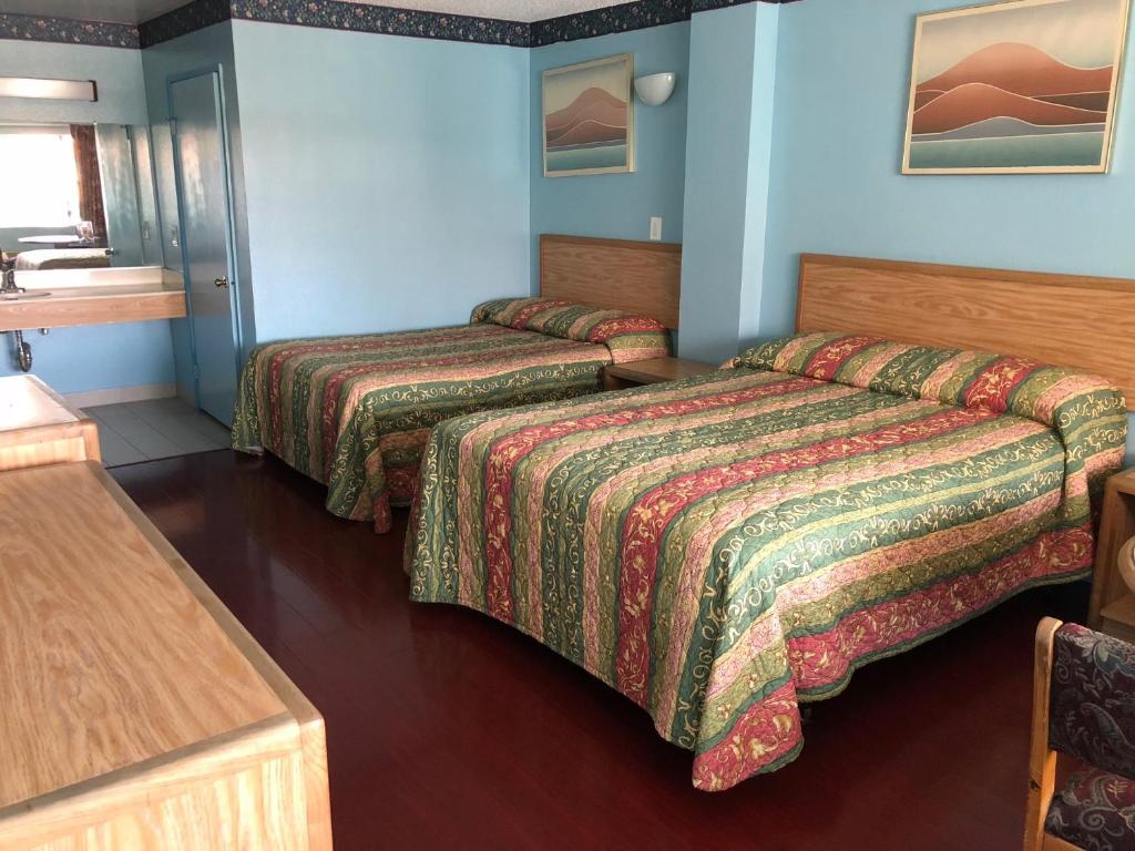 Chester Inn Motel - Habitación Con Dos Camas Dobles