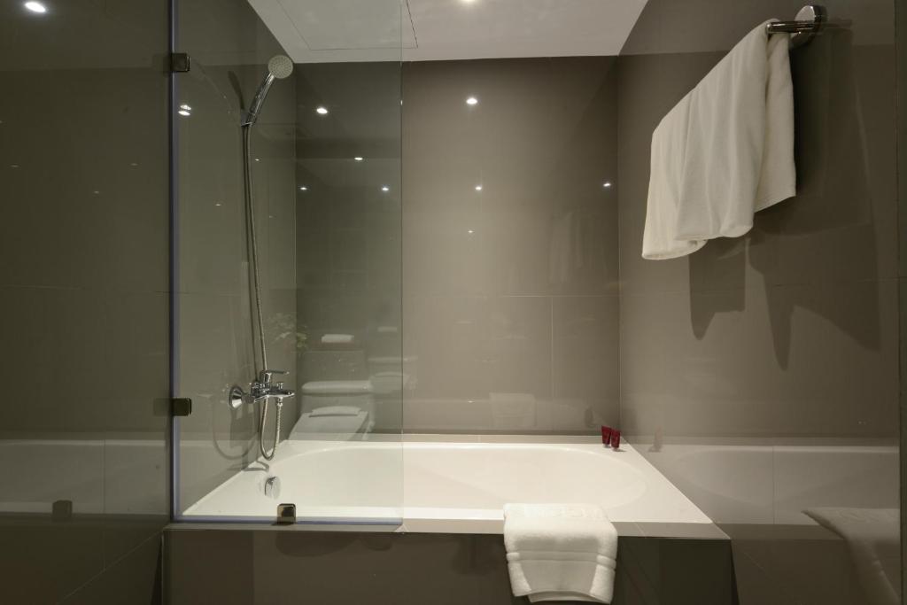 Aspira Tropical Residence Thong Lor - Resim 35