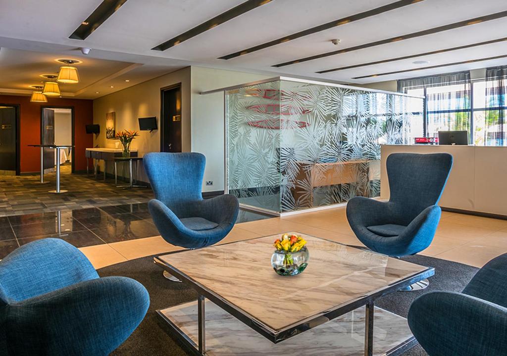 Posezení v ubytování Eka Hotel Nairobi