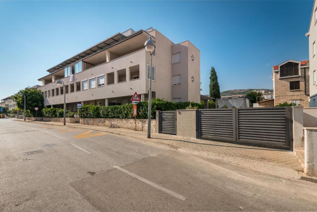Budova, v ktorej sa apartmán nachádza