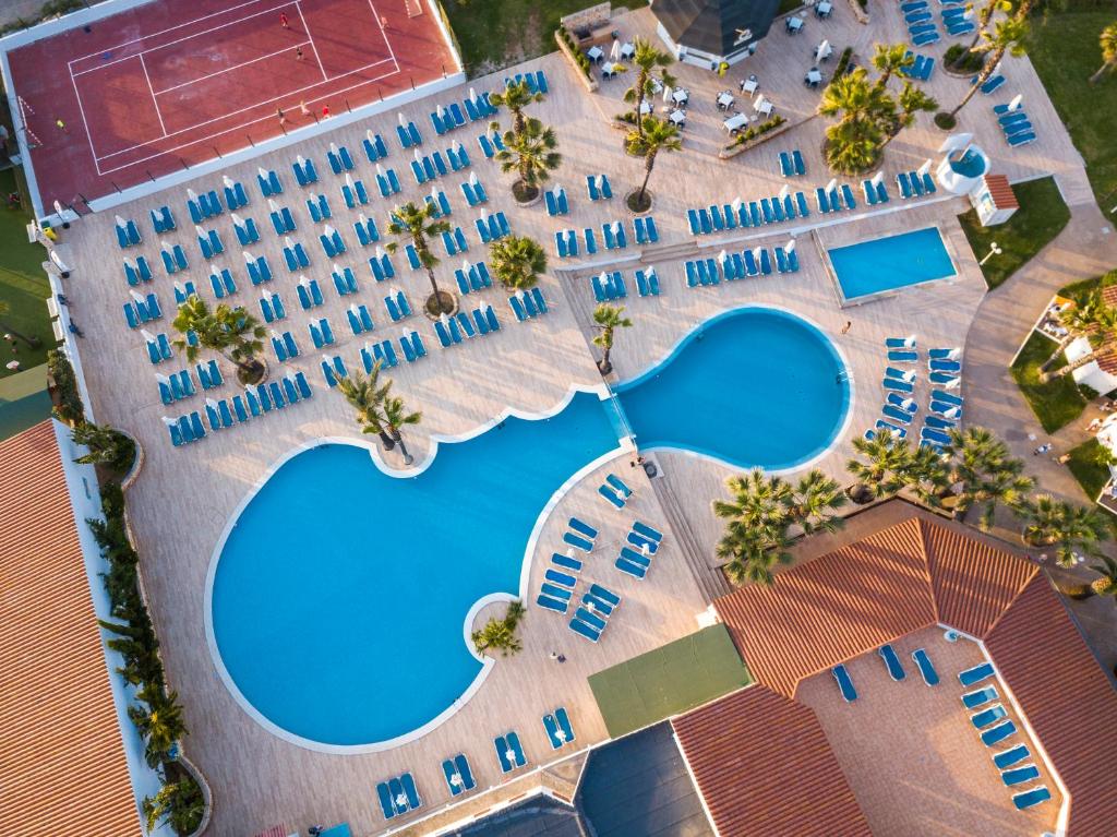 Marinda Garden Aparthotel, Calan Bosch, Spain - Booking.com