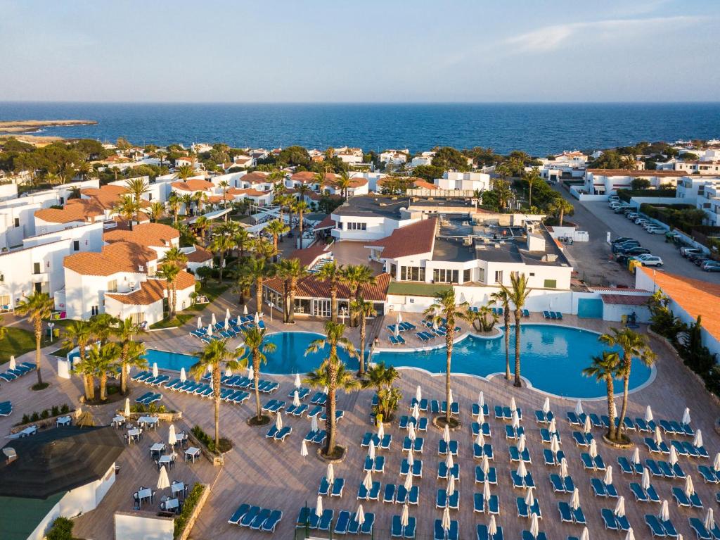 Marinda Garden Aparthotel, Calan Bosch, Spain - Booking.com