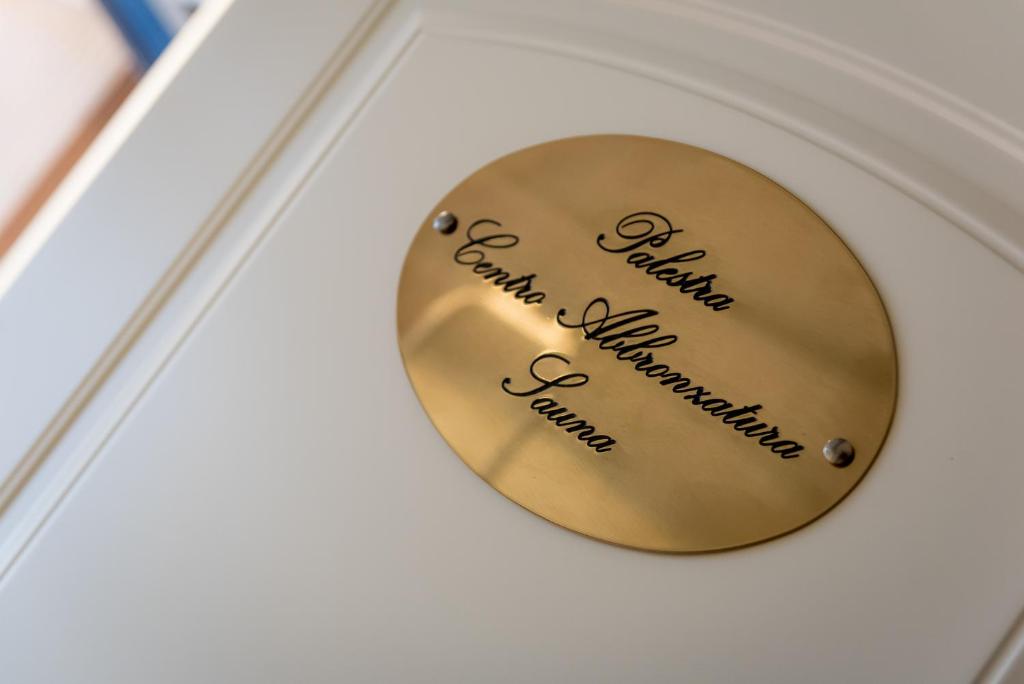 Certifikát, hodnocení, plakát nebo jiný dokument vystavený v ubytování Hotel President