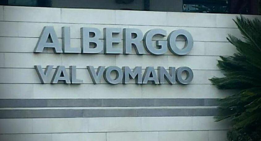 a sign for a albergo valemeno on a building at Albergo Ristorante Val Vomano in Penna SantʼAndrea